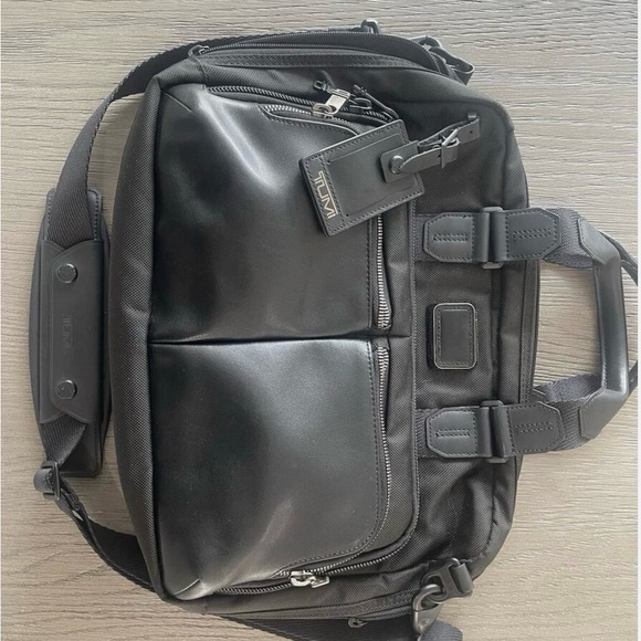 Tumi Alpha Bravo Slim Commuter Bag - Picture 8 of 8